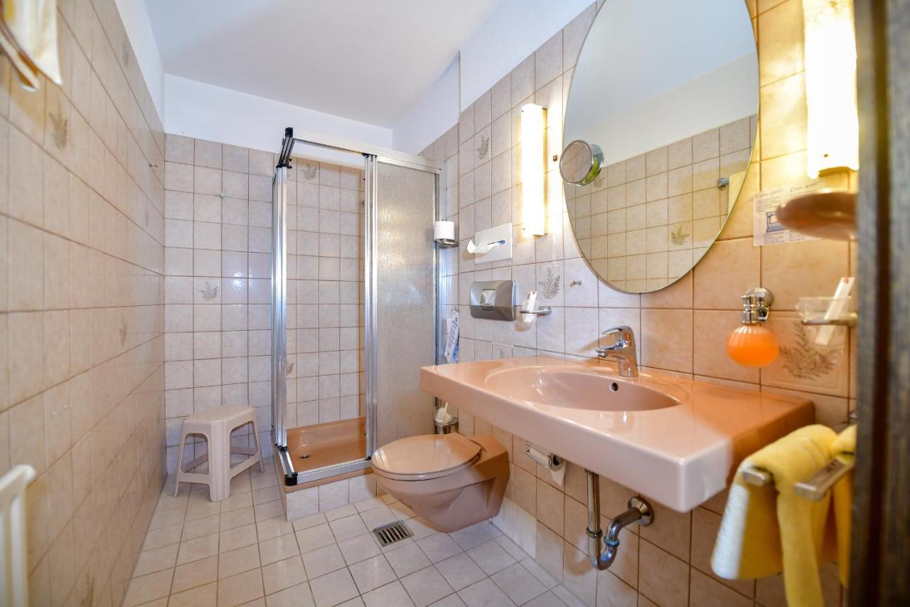 Hotel Zur Post Balve Exterior foto